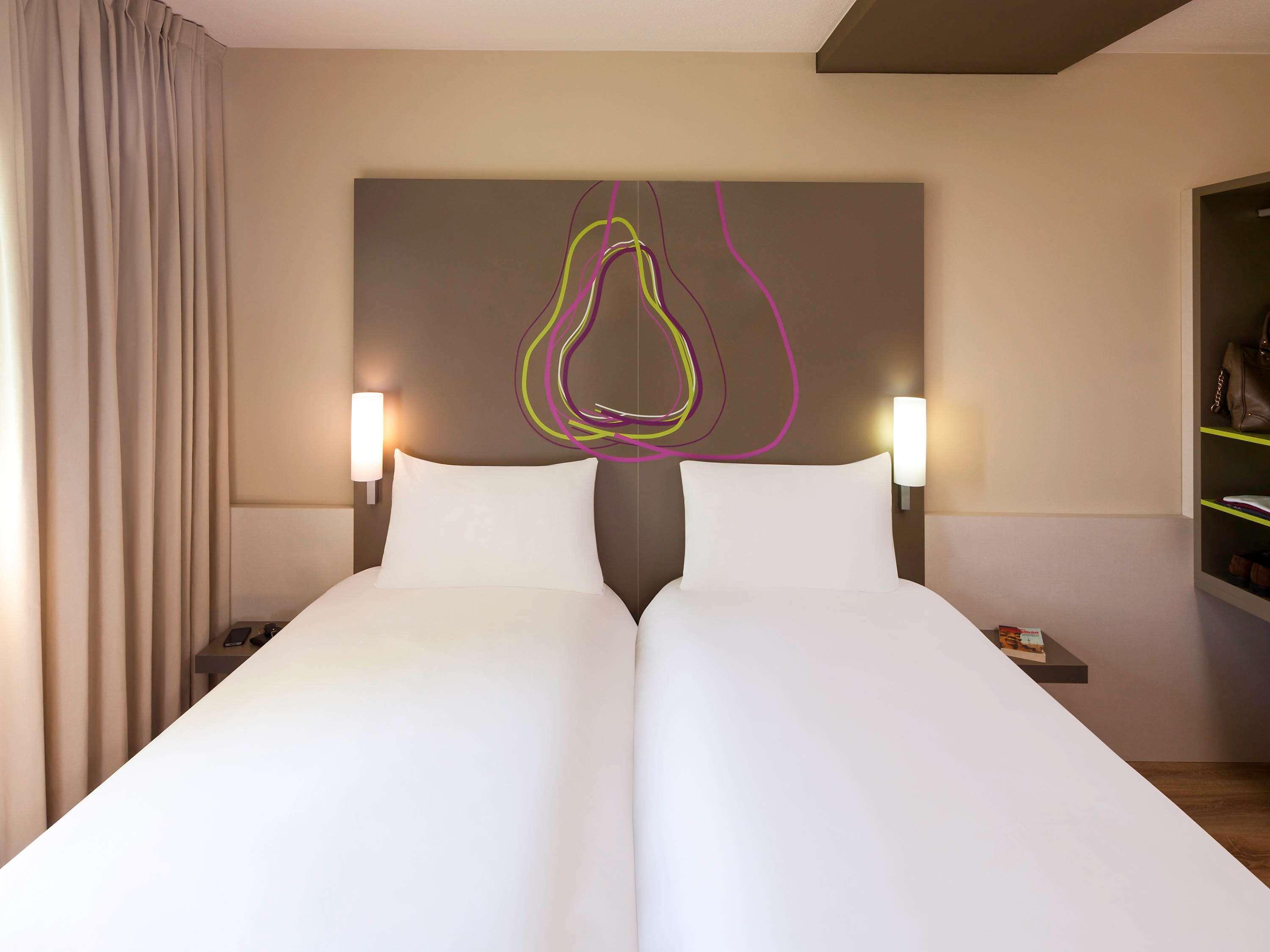 Hotel Ibis Styles Lleida Torrefarrera Ngoại thất bức ảnh