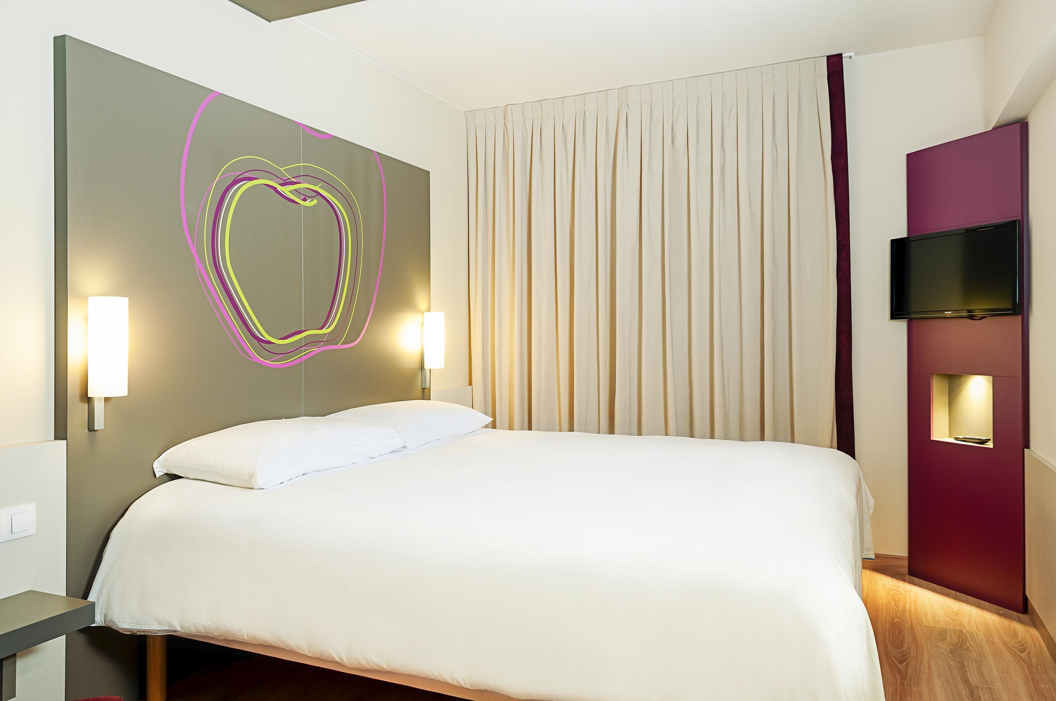 Hotel Ibis Styles Lleida Torrefarrera Ngoại thất bức ảnh