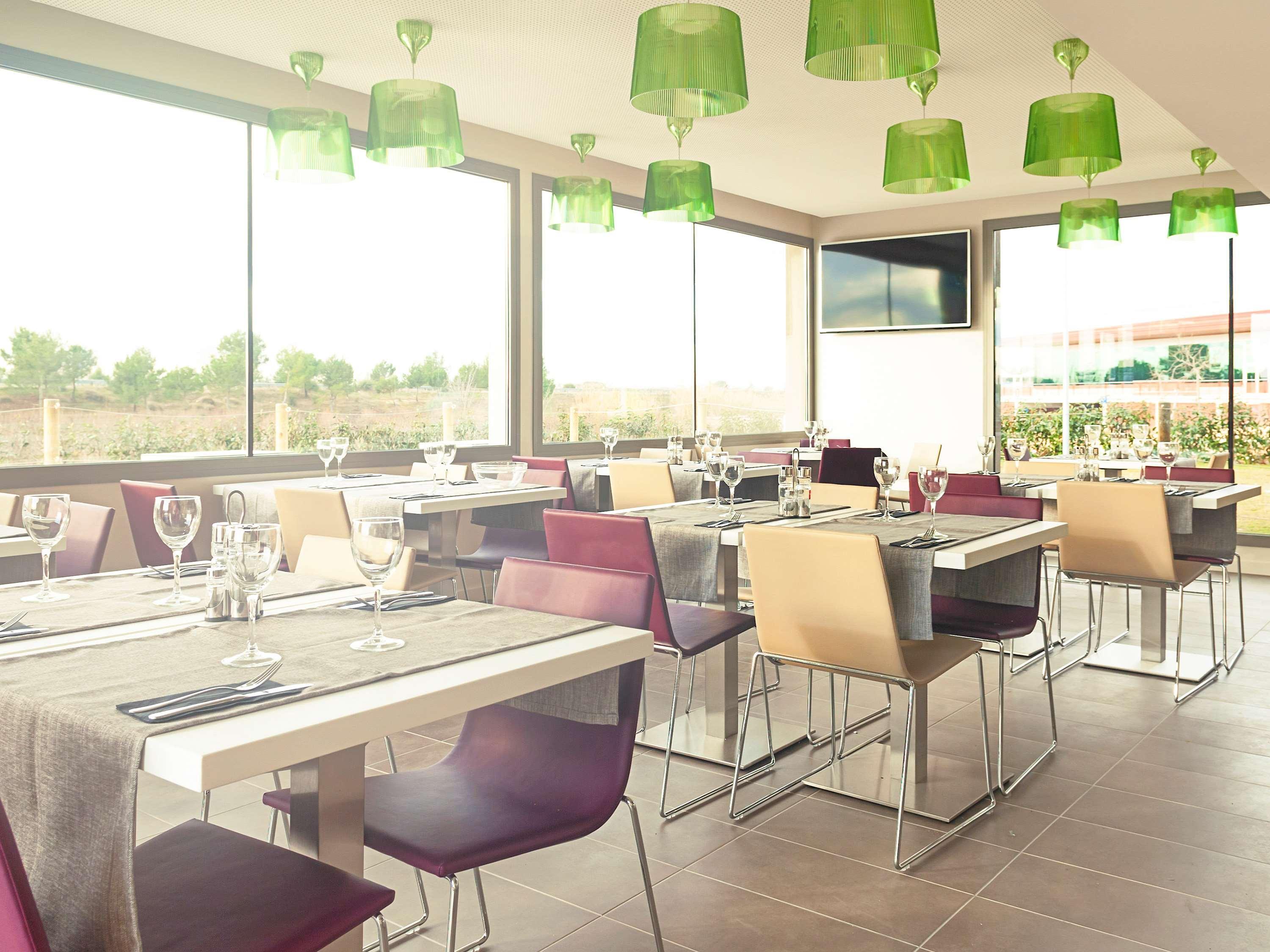 Hotel Ibis Styles Lleida Torrefarrera Ngoại thất bức ảnh